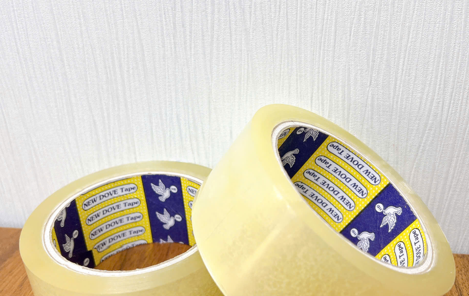 Băng keo trong nhiều kích thước 